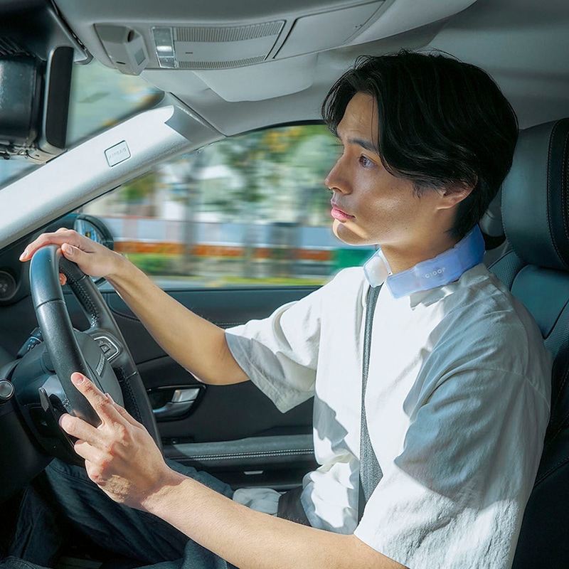 車の運転時に