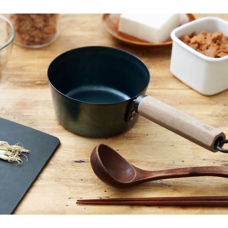 現代女性の鉄分不足に着目したお味噌汁パン