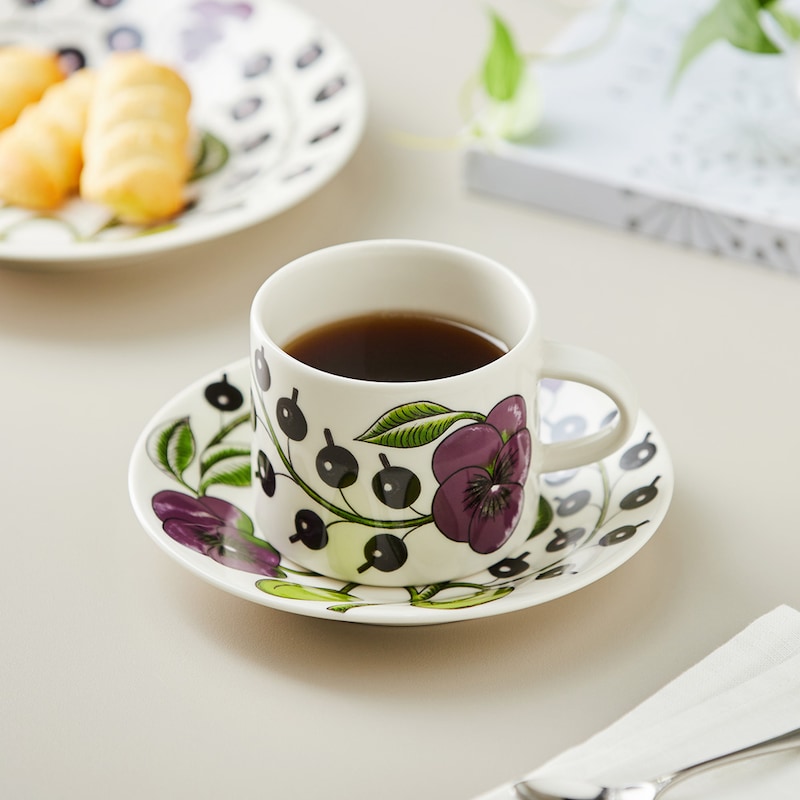 来客時にはもちろん、ほっと一息のひとり時間にも使いたいコーヒーカップ＆ソーサー
