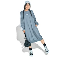サックス／モデル身長163cm・サイズJ-M
