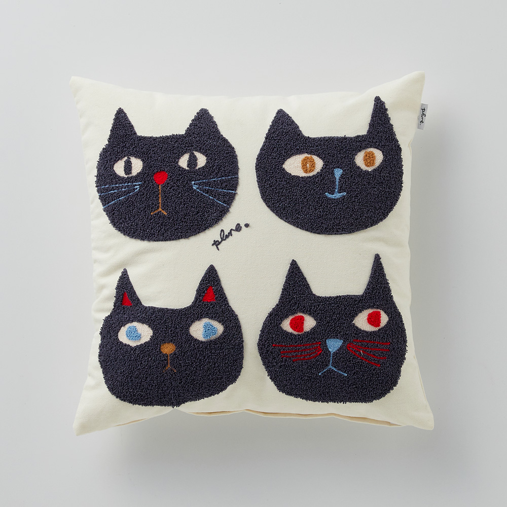 動物刺繍の可愛いクッションカバー 動物刺繍の可愛いクッションカバー