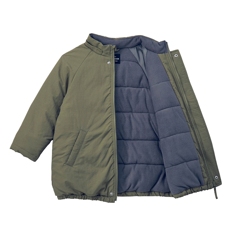 裾ゴム入りで裾からの冷気をシャットダウン