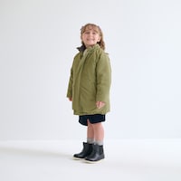 カーキ／モデル身長109cm・サイズ110