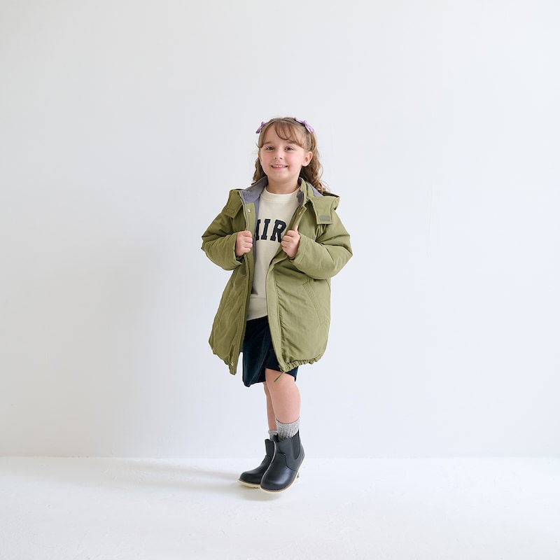 カーキ／モデル身長109cm・サイズ110