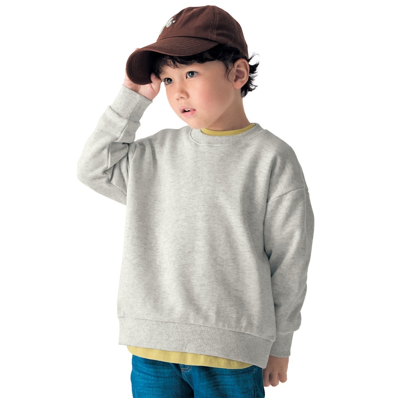 ホワイト杢（裏毛）＆ライムイエロー（天竺）／モデル身長114cm・サイズ110