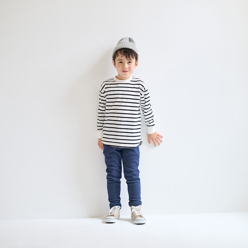 ブラウン（裏毛）＆ホワイトブラックボーダー（天竺）／モデル身長111cm・110サイズ着用