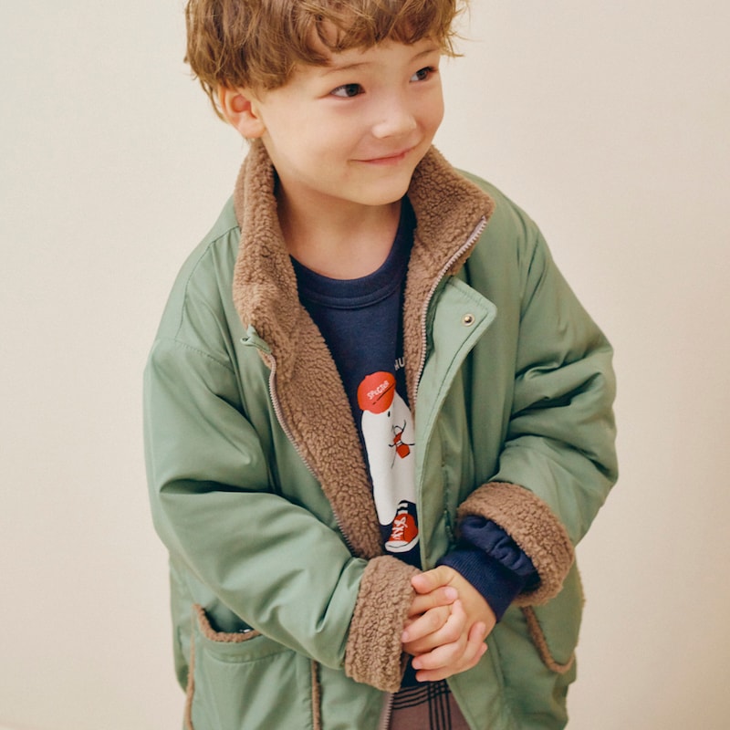 モデル身長106cm、110サイズ着用