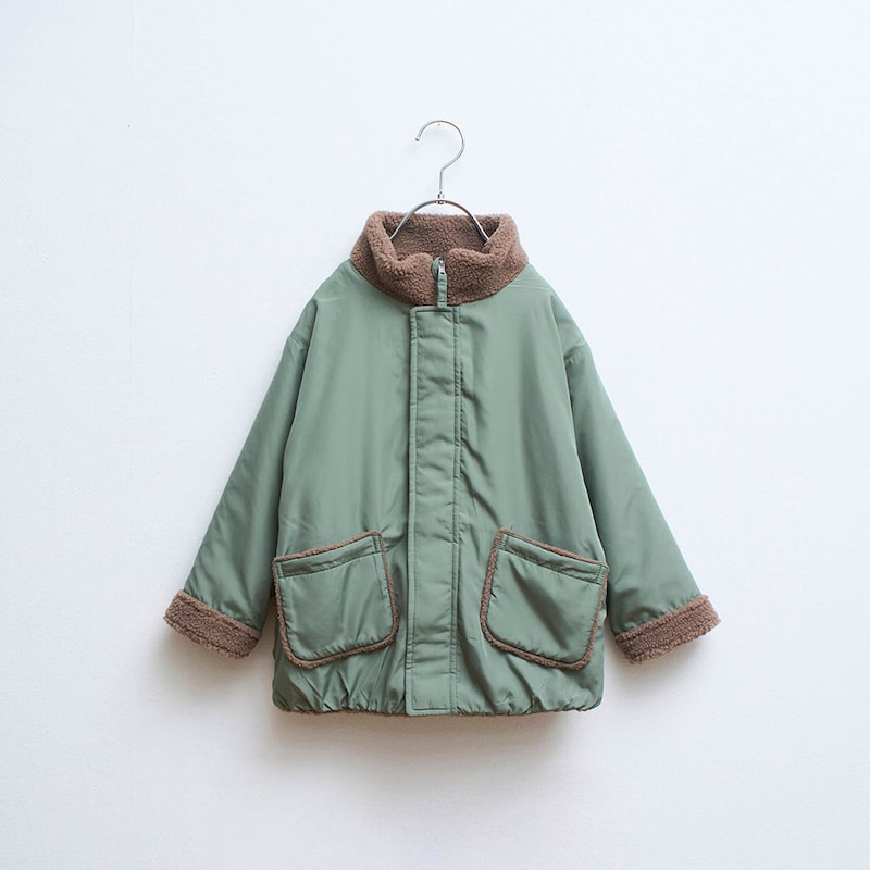 カーキ※こちらの画像が最も近いお色味です。