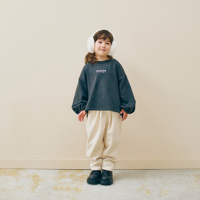 モデル身長104cm、110サイズ着用