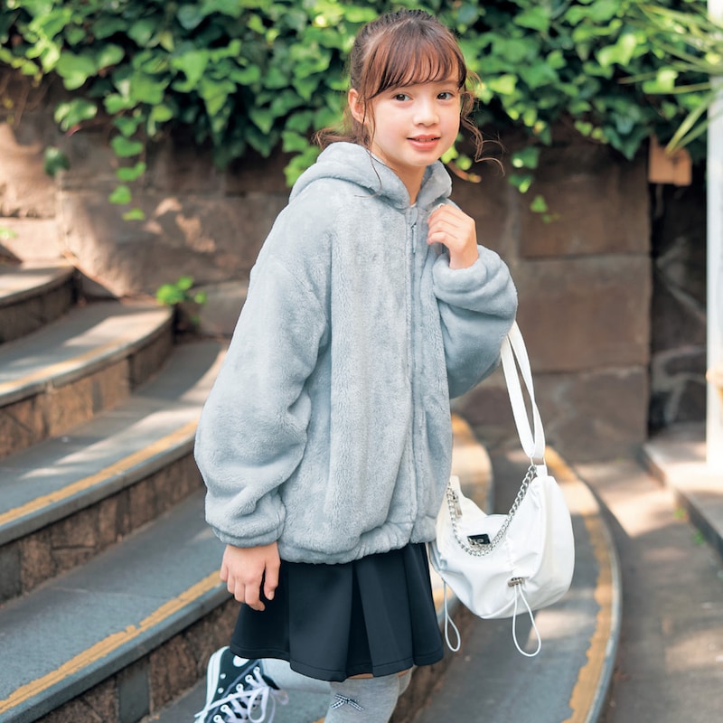 サックスグレー／モデル身長135cm・サイズ140