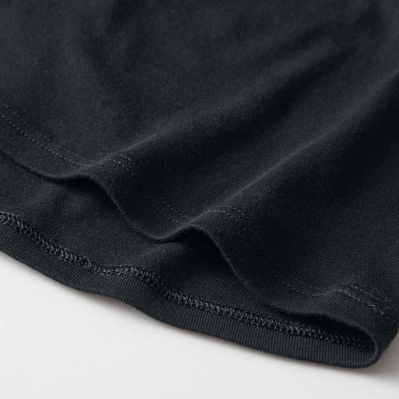 
身生地はやわらかさと、さらっと感をあわせ持つ綿100％素材