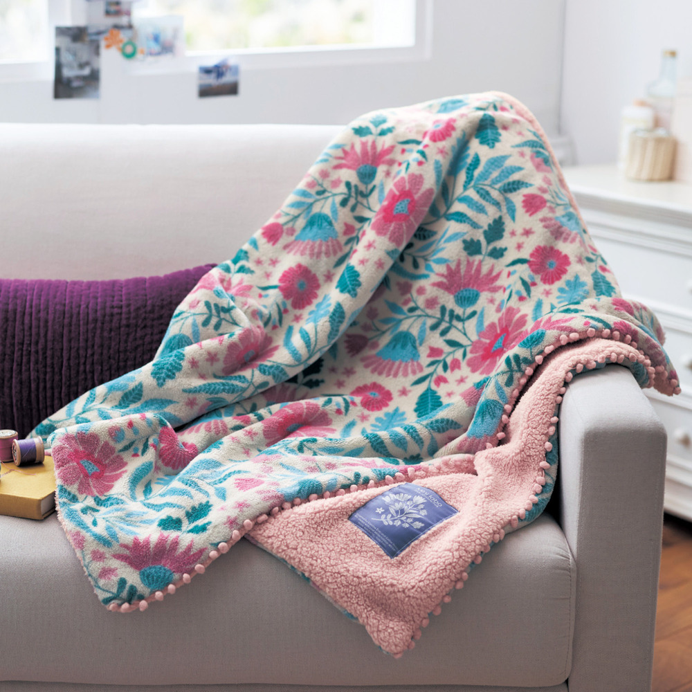 【ミニラボ/mini labo】マイクロファイバーとボアのぽんぽん付きブランケット/愛らしさ 「ミニラボ」 【ミニラボ/mini labo】マイクロファイバーとボアのぽんぽん付きブランケット/愛らしさ 「ミニラボ」