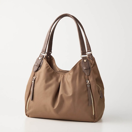 コロンとかわいい8ポケット3室構造のセミショルダーバッグ／ほおずき 「ミニラボ」