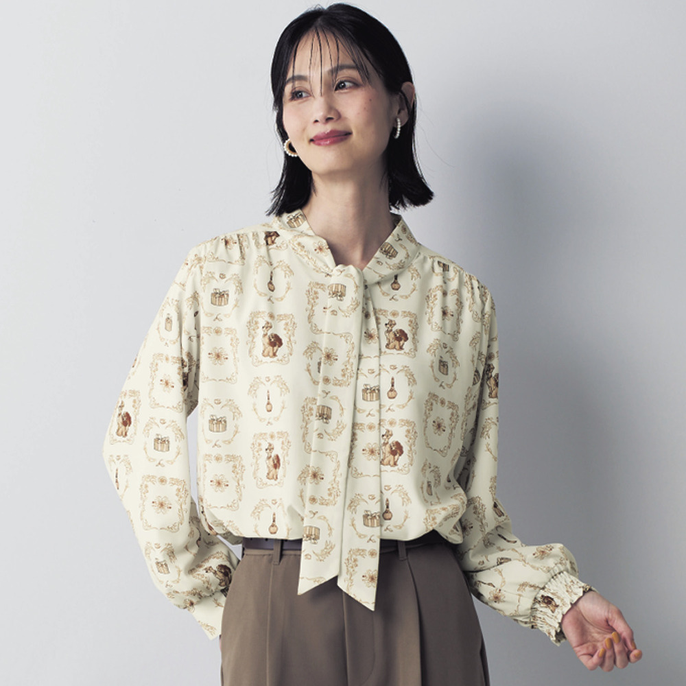 【ディズニー/Disney】カットソー裏地付きボウタイブラウス「わんわん物語」 【ディズニー/Disney】カットソー裏地付きボウタイブラウス「わんわん物語」