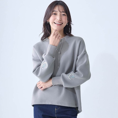 袖刺繍ダンボールニットプルオーバー（選べるキャラクター）