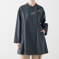 モデル身長171cm／M ※写真は撮影用のため袖丈+1.5cm、着丈+4cmになります。