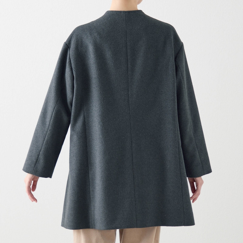 モデル身長171cm／M ※写真は撮影用のため袖丈+1.5cm、着丈+4cmになります。