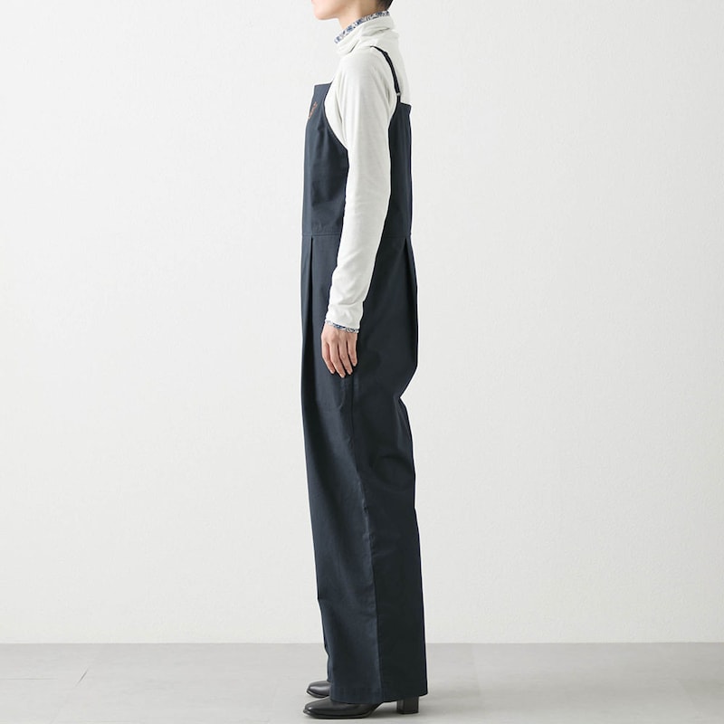 モデル身長167cm／Ｍ ※写真は撮影用のため総丈+8cmになります。