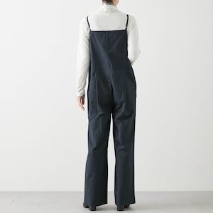 モデル身長167cm／Ｍ ※写真は撮影用のため総丈+8cmになります。