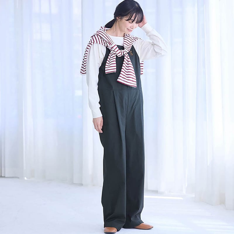 モデル身長164cm／Ｍ ※写真は撮影用のため総丈+8cmになります。