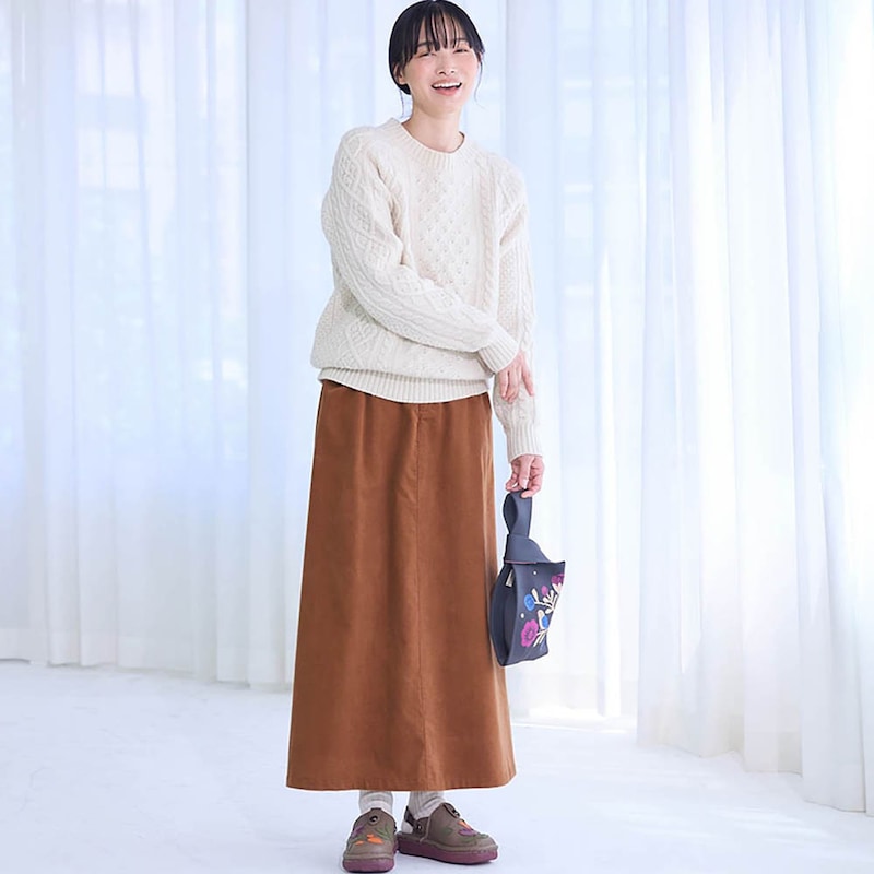 モデル身長164cm／Ｍ ※写真は撮影用のため総丈+6cmになります。