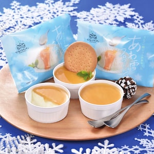 北海道産のクリームチーズを使用したフロマージュ。雪をイメージしたくちどけ優しいふわトロ食感のチーズケーキの上に北海道産のてんさい糖のジュレを流し入れました。クリームチーズの豊かな風味・コクとてんさい糖