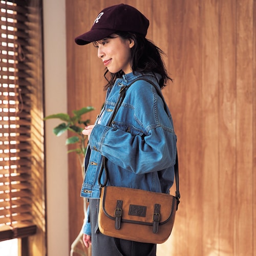 ヌバック調ショルダーバッグ「チップ＆デール」（ディズニー/Disney）