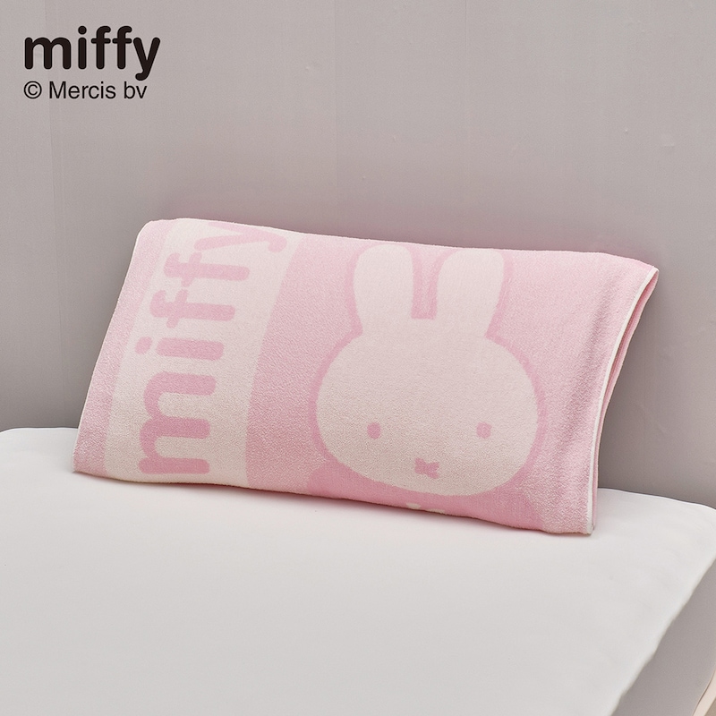 ピンク