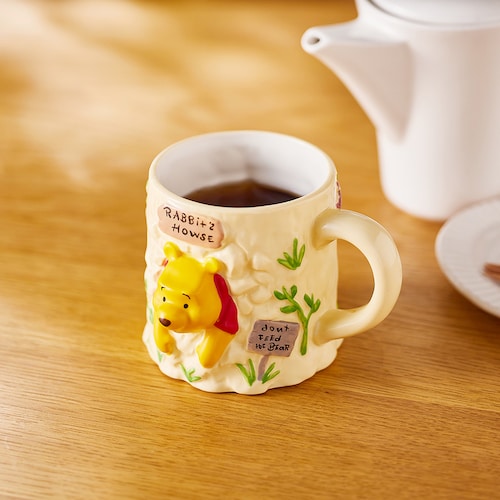 立体デザインのマグカップ「くまのプーさん」