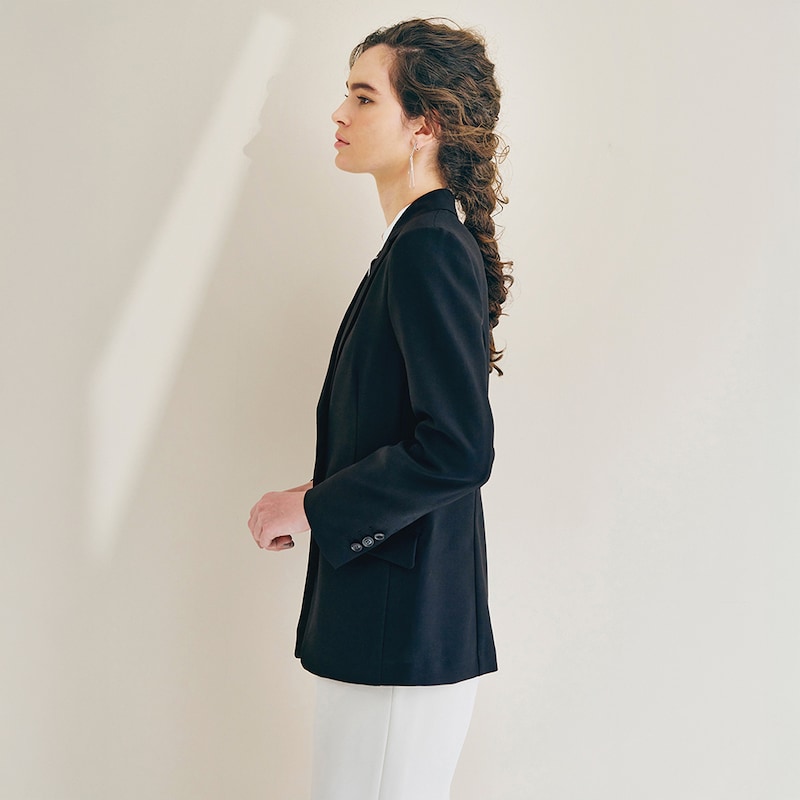 モデル身長174cm／9AR・袖丈長め