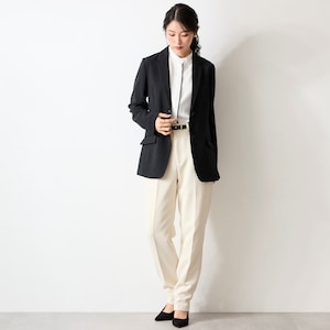 モデル身長168cm／9AR・袖丈長め　※色味に関してはカラー選択画像にてご確認ください。