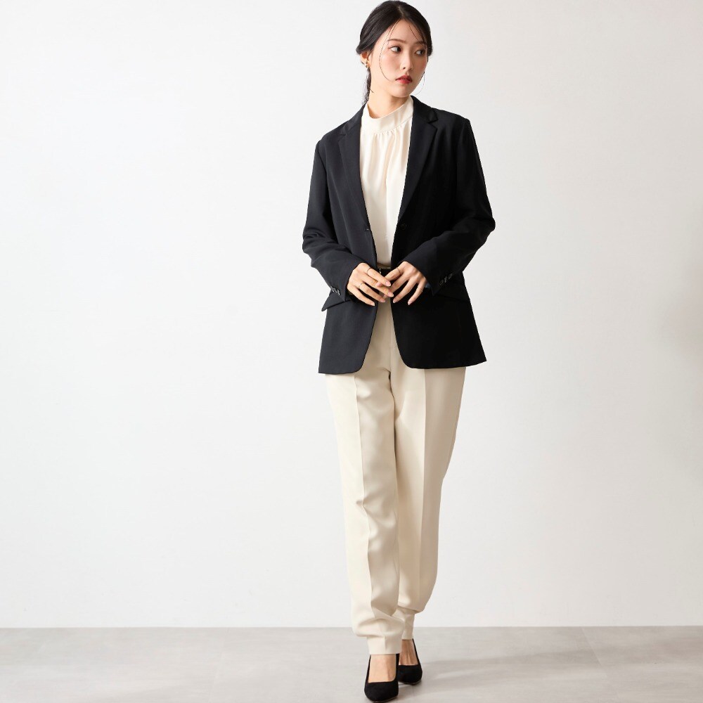 モデル身長168cm／9AR・袖丈長め　※色味に関してはカラー選択画像にてご確認ください。