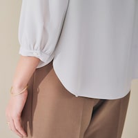 薄手でありながら適度なハリのある素材