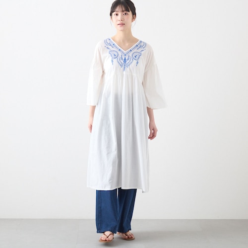 刺繍ギャザーワンピース