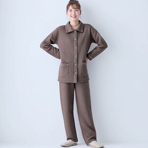 モデル身長167cm／Ｍ ※写真は撮影用のため股下+4cmになります。