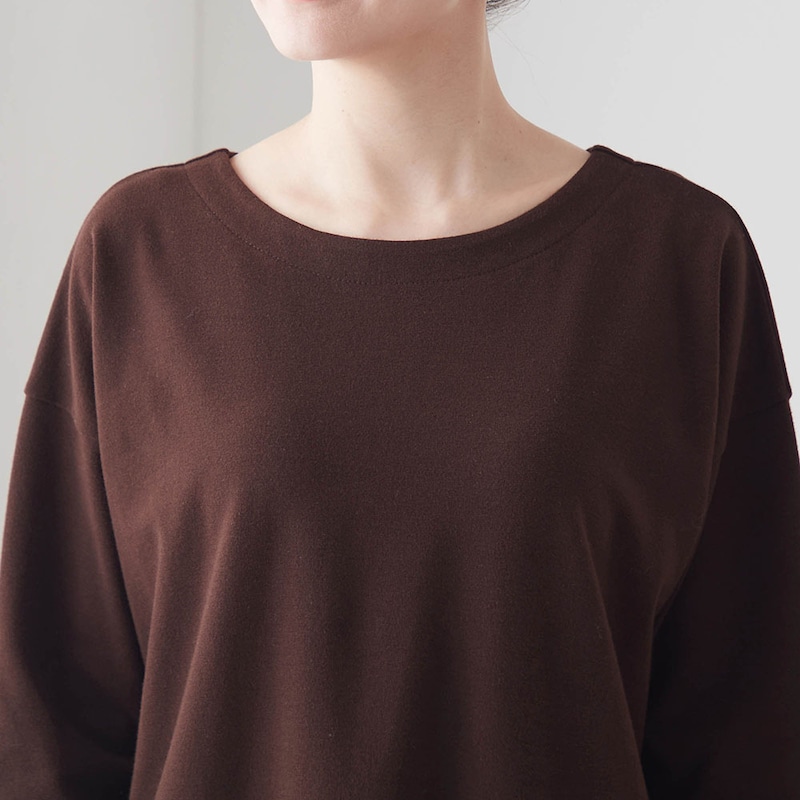 ラウンドネック