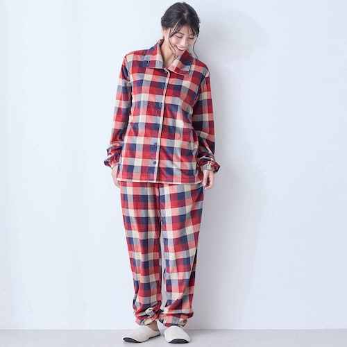 首・足先まですっぽりなめらかベロア調パジャマ