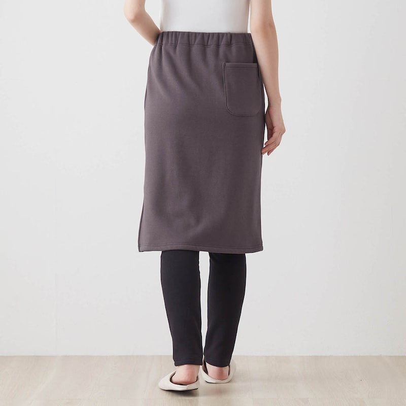 モデル身長168cm／Ｍ ※写真は撮影用のためパンツ股下+4cm・スカート総丈+3cmになります。