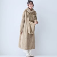 ベージュ