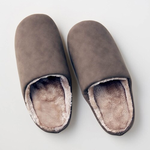 「お1人様1点限り限定特価」 あったかなめらかなすっきりデザインのルームシューズ