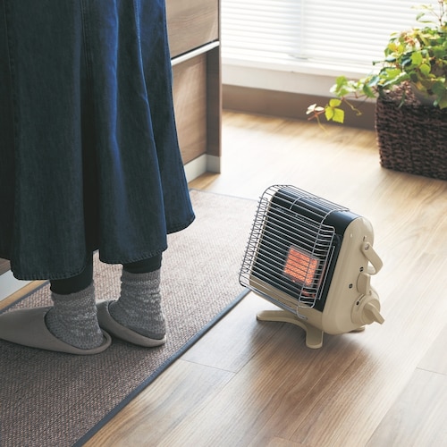 電池も電源コードも不要！カセットガスストーブ