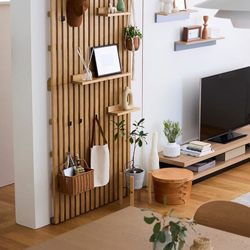 ウォールシェルフなどに掛けて使っても