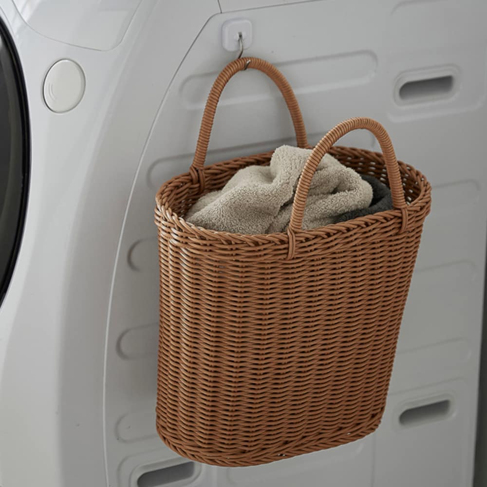 壁掛けできる洗えるラタン調ランドリーバスケット「wash rattan
