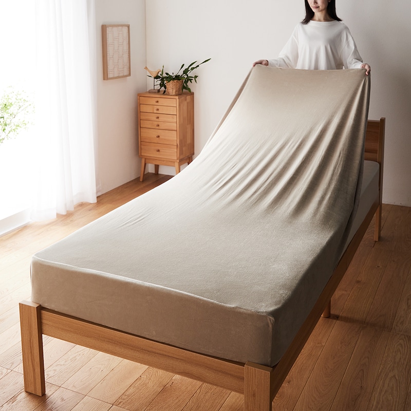 伸縮性があるので、マットレスにピッタリフィット