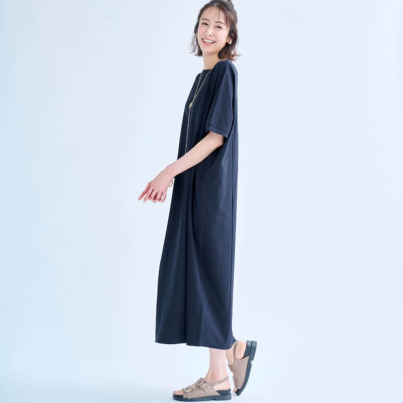 モデル身長169cm／M　※写真は撮影用のため、身丈+8cmになります。