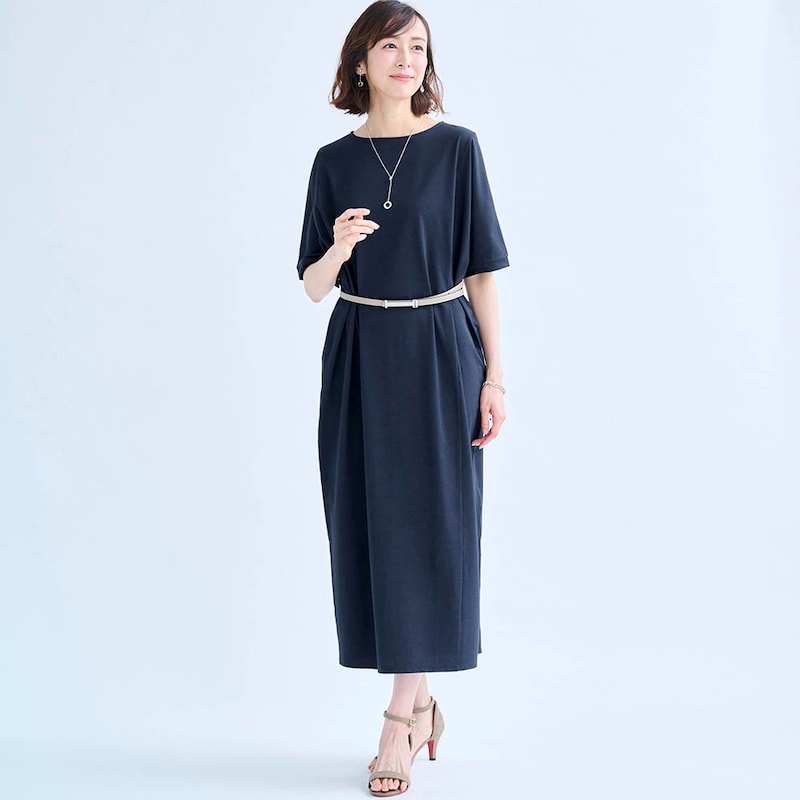 モデル身長169cm／M　※写真は撮影用のため、身丈+8cmになります。
