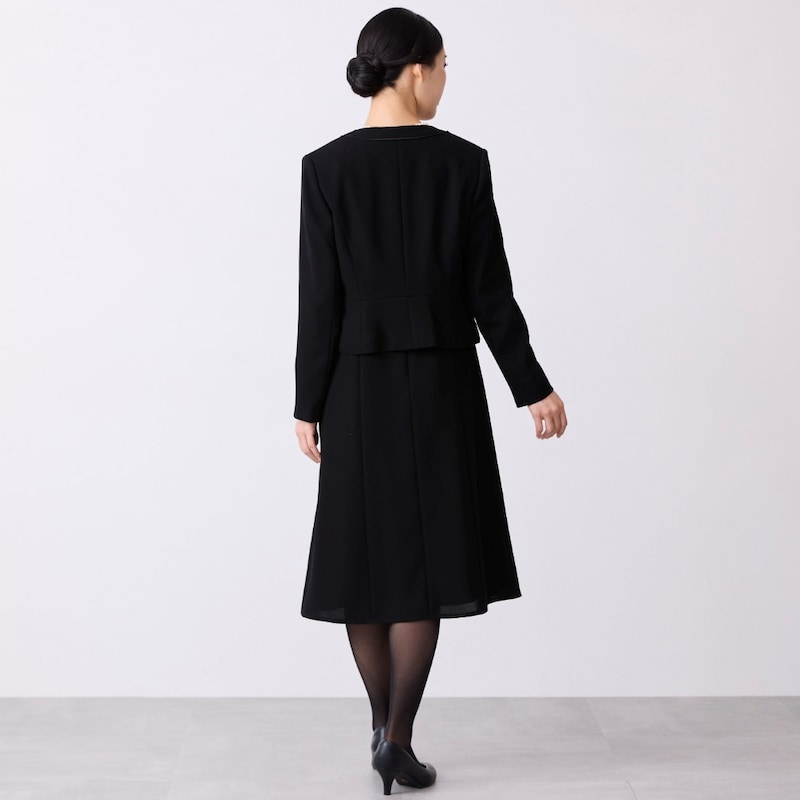 モデル身長168cm／9号