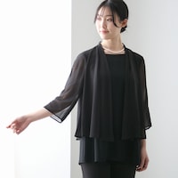 袖部分は透け感のあり