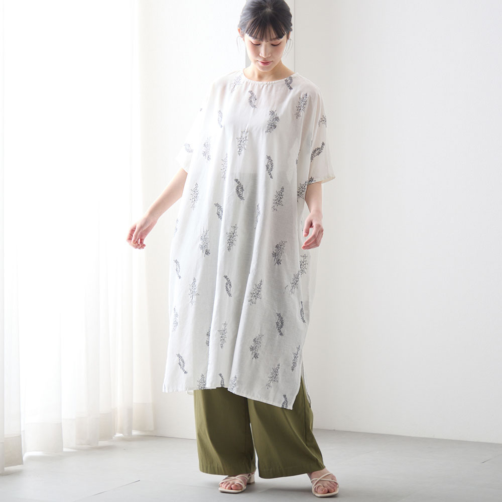 【ベルメゾン】刺しゅうワンピース