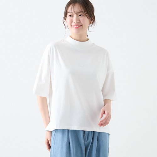 ハイネックプルオーバー
